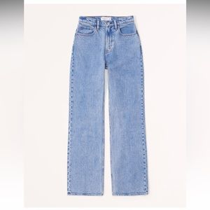 Abercrombie Curve Love The 90’s Relaxed Jean High Rise